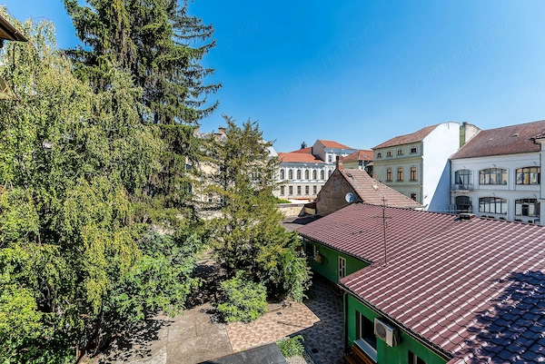 Apartament 3 camere lângă Parcul Copiilor | Etaj 1 | Fațadă renovată — fotografia 1