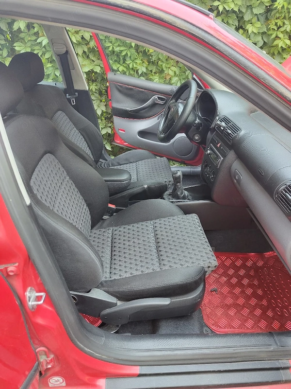 SEAT Leon 2001 — imagine 4