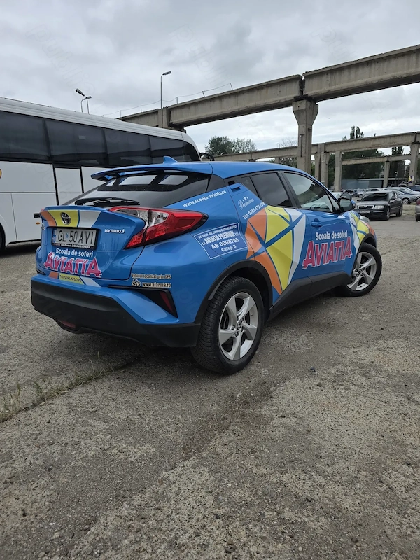 TOYOTA C-HR 2019 — imagine 2