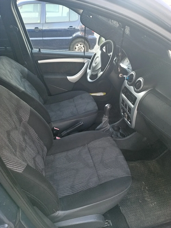DACIA Logan 2010 — imagine 4