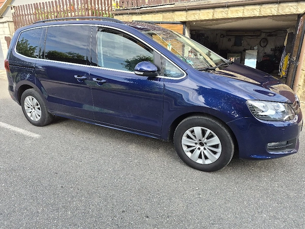 VOLKSWAGEN Sharan