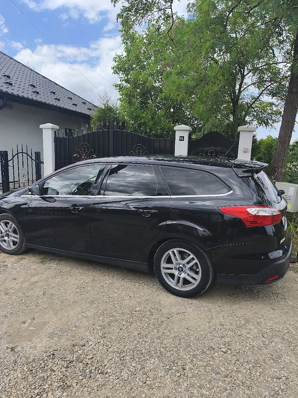 FORD Focus 2012 — imagine 5