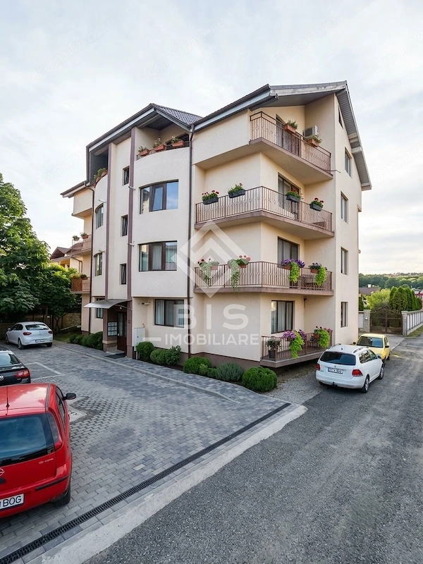 Vând Apartament Luminos, 2 Camere + Dressing, Zona Sanovil — fotografia 1