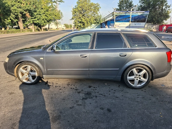 AUDI A4 2004 — imagine 3