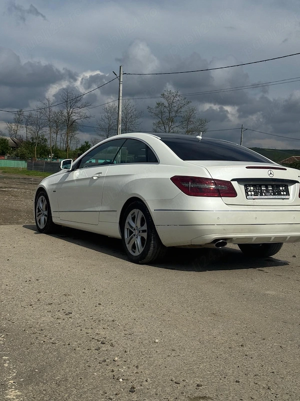 MERCEDES-BENZ E-Class 2011 — imagine 5