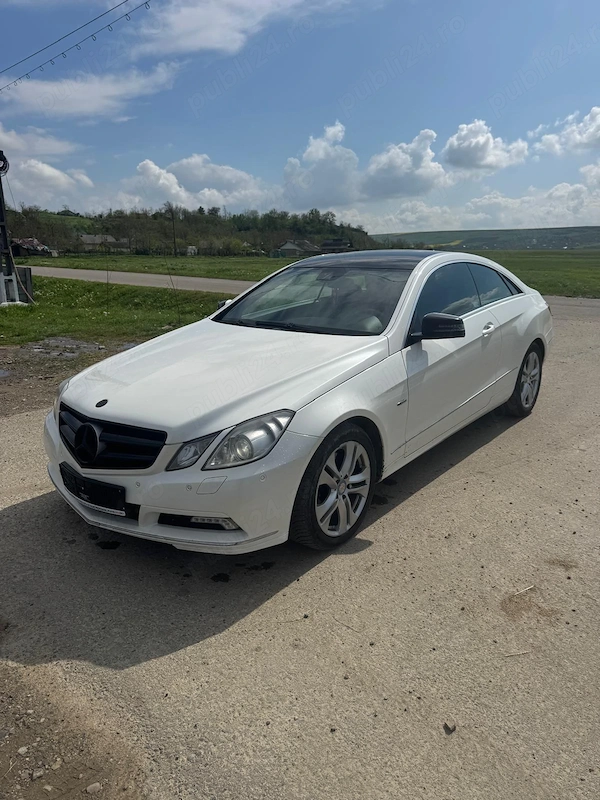 MERCEDES-BENZ E-Class 2011 — imagine 4