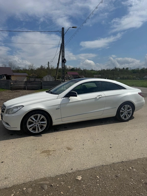 MERCEDES-BENZ E-Class 2011 — imagine 7