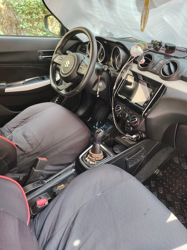 SUZUKI Swift 2023 — imagine 4