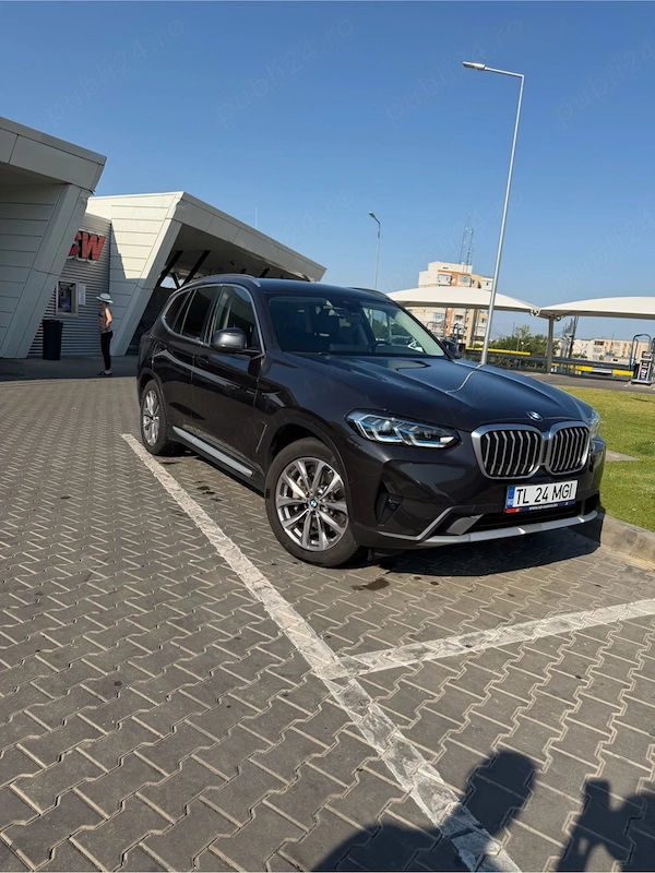BMW iX3 2023 — imagine 4