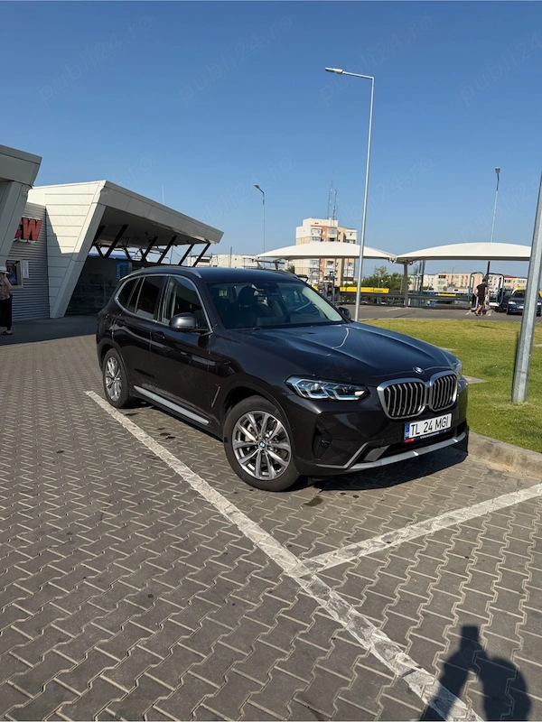 BMW iX3 2023 — imagine 3