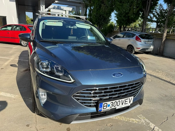 FORD Kuga 2022 — imagine 6