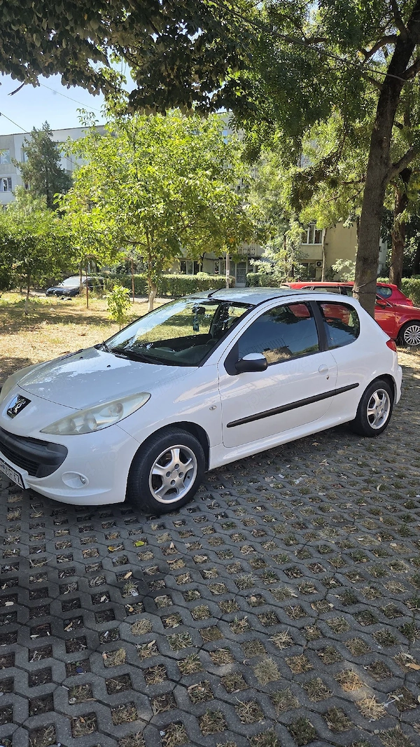 PEUGEOT 206 2012 — imagine 2