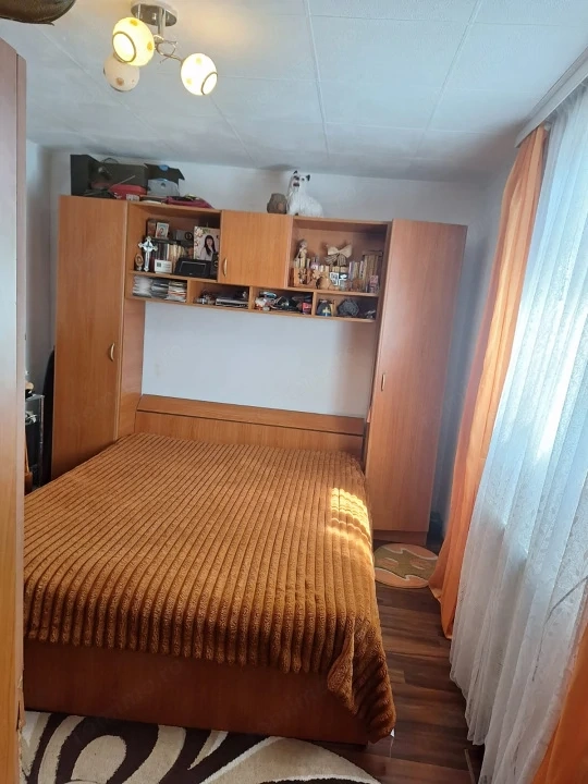 Apartament 2 camere, 33 mp, zona Bariera Vâlcii — fotografia 3