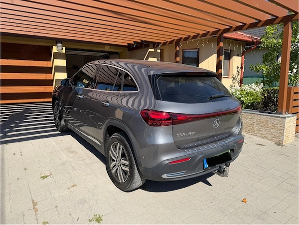 MERCEDES-BENZ EQA 2026 — imagine 5