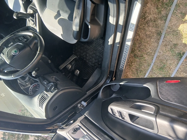 SKODA Octavia 2012 — imagine 2