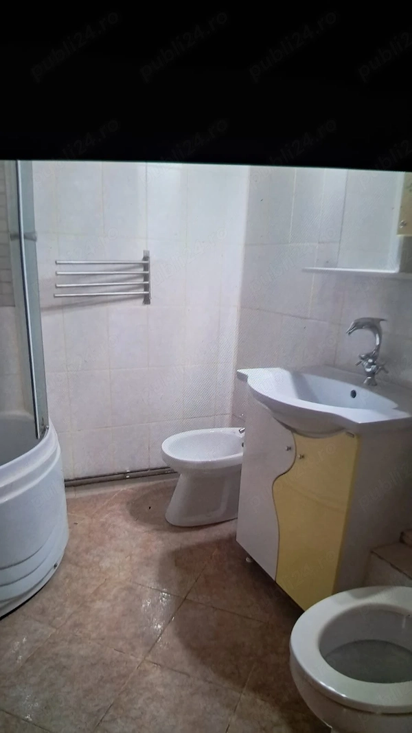 Apartament de inchiriat — fotografia 1