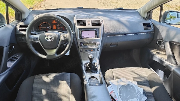 TOYOTA Avensis 2011 — imagine 2