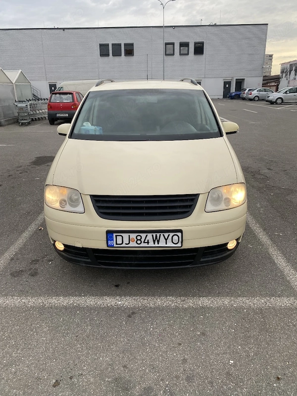 VOLKSWAGEN Touran 2004 — imagine 3