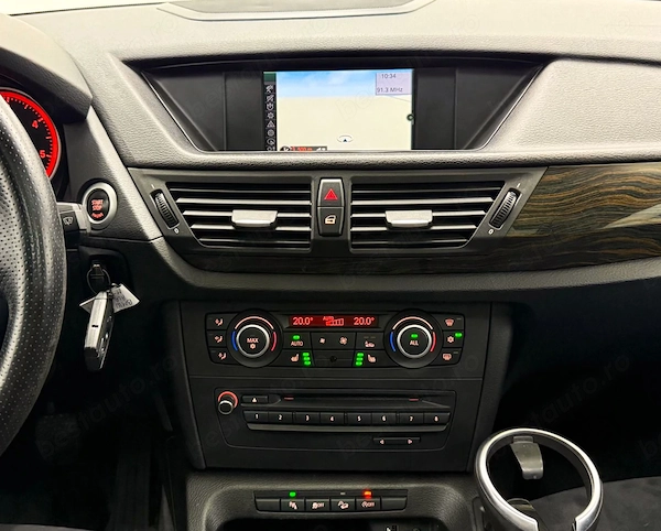 BMW X Series (Generic) 2011 — imagine 12