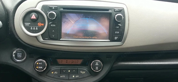 TOYOTA Yaris 2013 — imagine 9