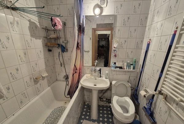 Apartament 4 camere decomandate 78 mp in Gheorghieni — fotografia 3