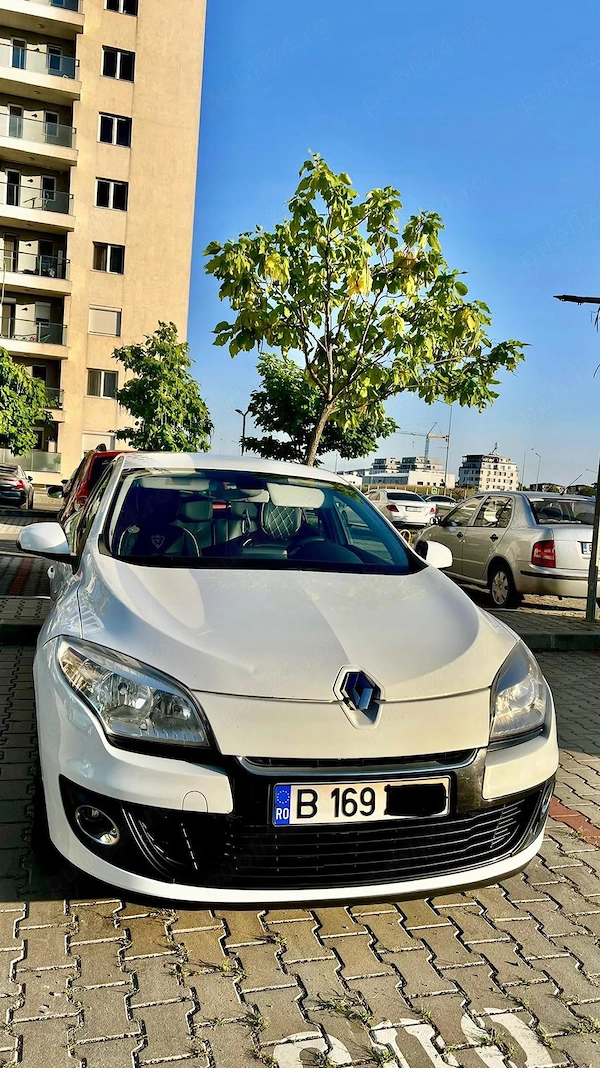 RENAULT Megane 2012 — imagine 2