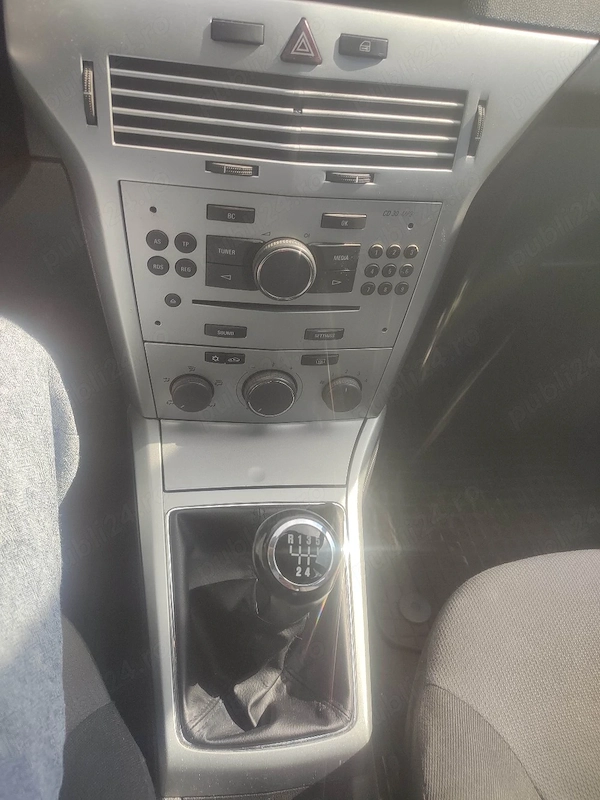 OPEL Astra 2013 — imagine 10
