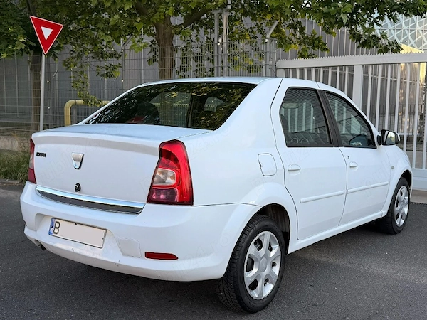 DACIA Logan 2011 — imagine 3