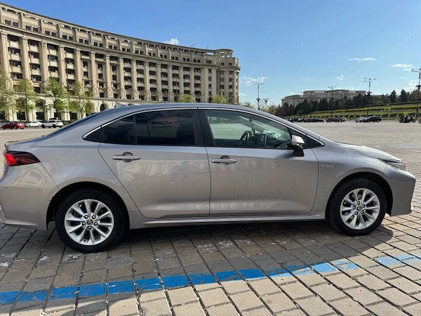 TOYOTA Corolla 2019 — imagine 3