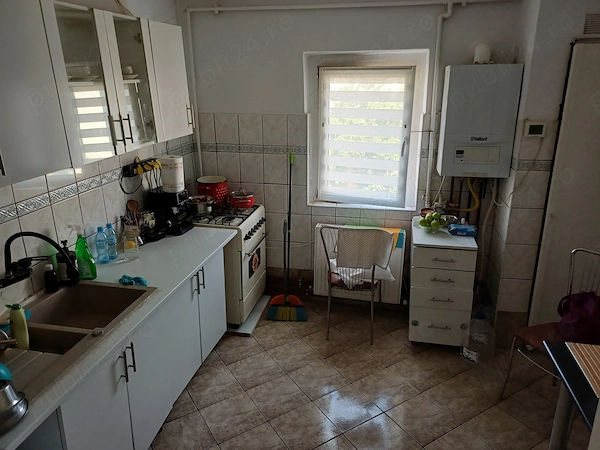 Propietar Apartament 3 Camere de Vînzare — fotografia 1