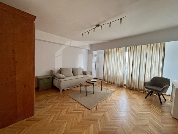 Apartament 3 camere I 2 bai I decomandat I cu parcare I zona Piata Cipariu — fotografia 1