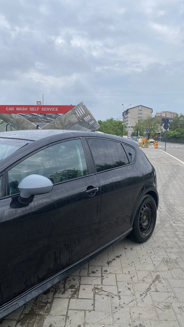 SEAT Leon 2011 — imagine 5