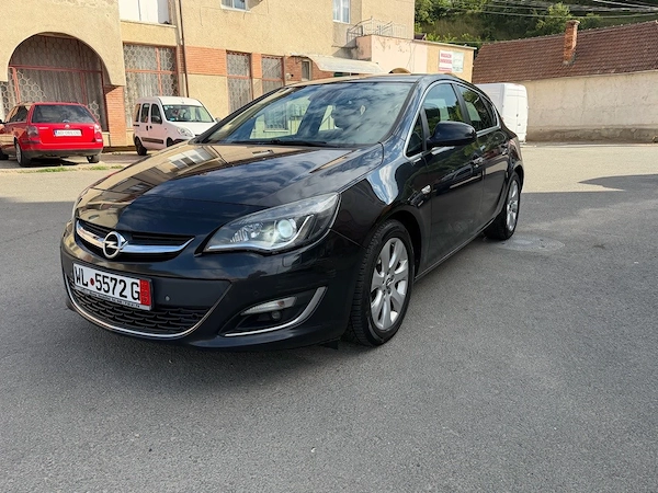 OPEL Astra 2013 — imagine 6