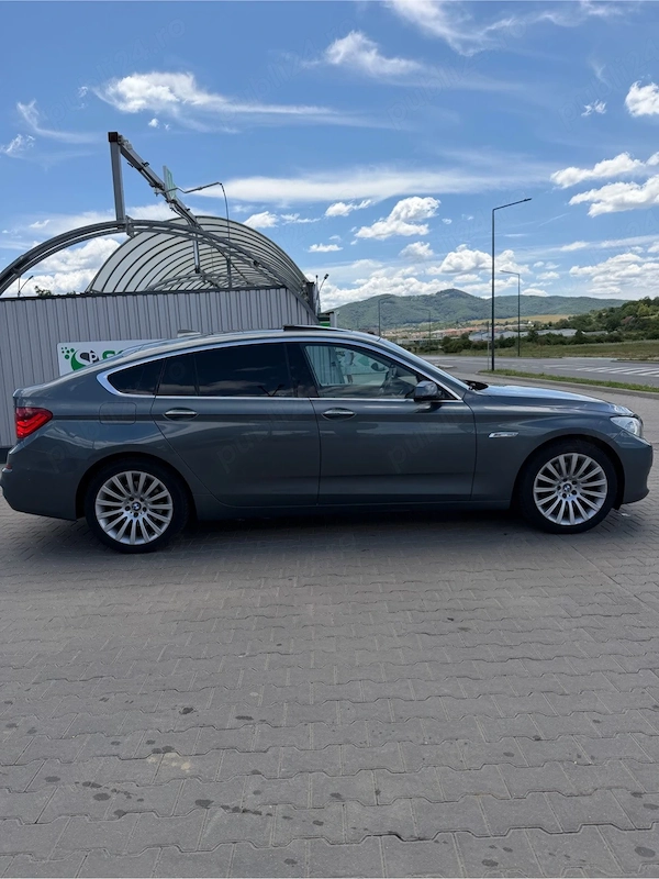 BMW 5 Series 2010 — imagine 9