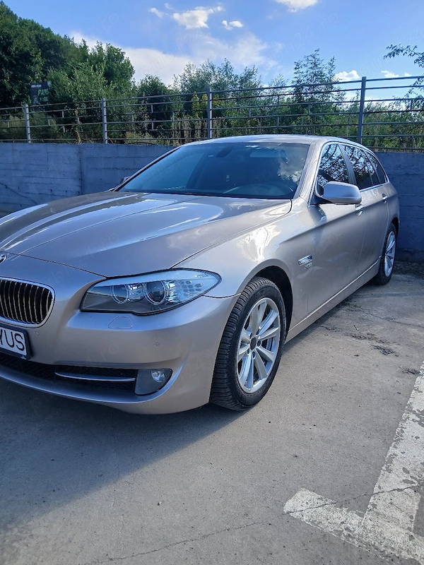 BMW 5 Series 2012 — imagine 4