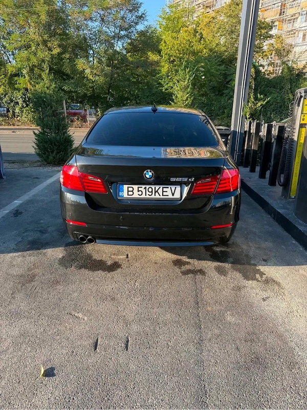 BMW 5 Series 2012 — imagine 4