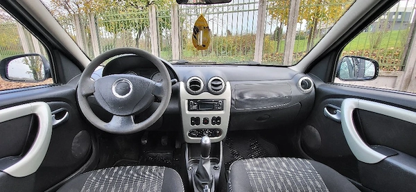 DACIA Logan 2013 — imagine 7