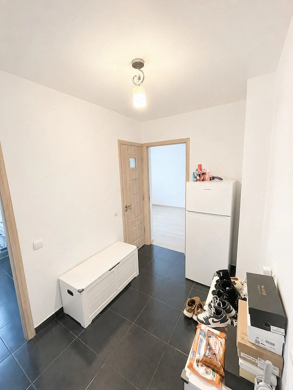 Apartament 3 camere Micro 19 CT bloc aproape de bulevard — fotografia 3