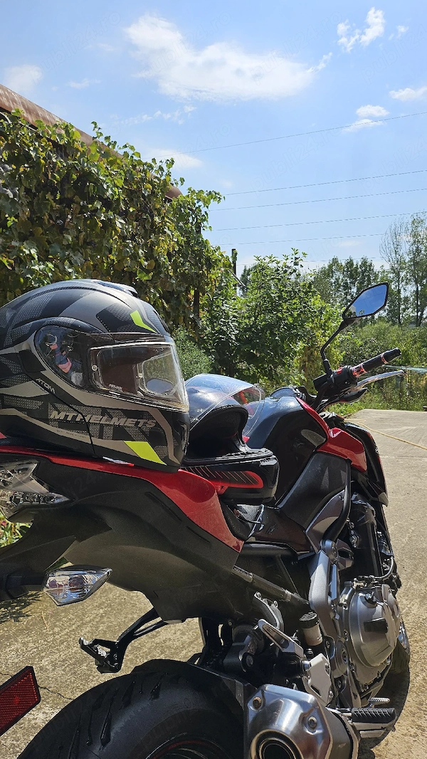 Kawasaki Z900 ABS 2018 30.500 km Anvelope Michelin Road 5 noi 2 căști incluse