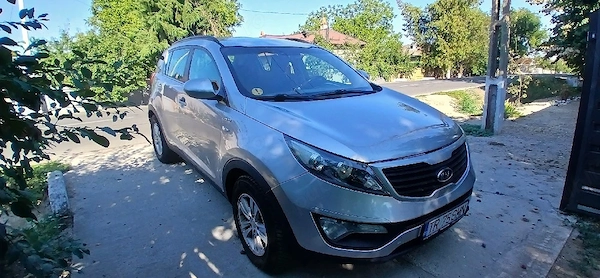 KIA Sportage 2011 — imagine 2