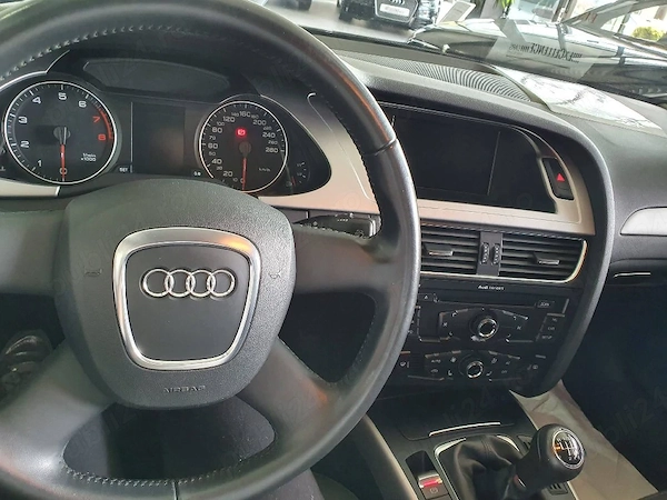 vand Audi A4 Limuzina