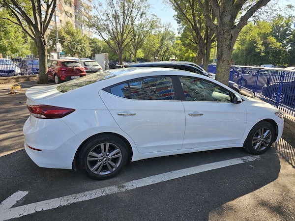 HYUNDAI Elantra 2016 — imagine 9
