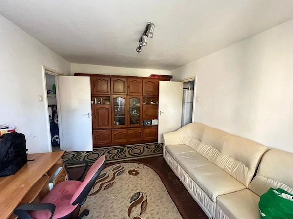 Apartament-2-Camere-Semidecomandat-Etaj 2-Centrala-Termica-Florilor-Brasov — fotografia 1
