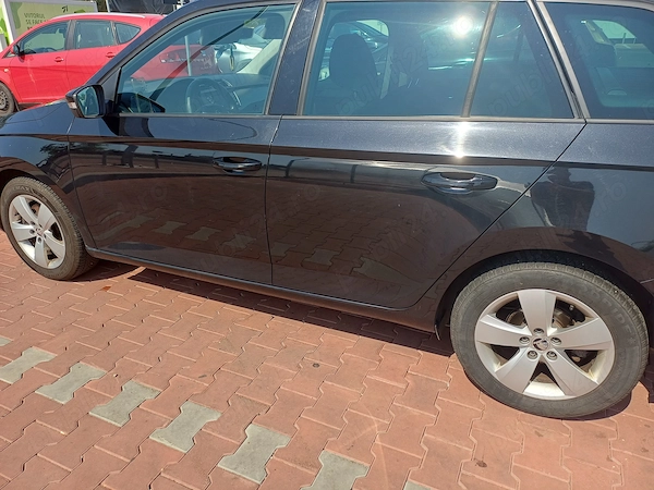 SKODA Fabia 2015 — imagine 3