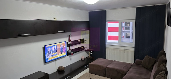 Apartament cu 2 camere de vânzare în Câmpina, zonă Central — fotografia 2