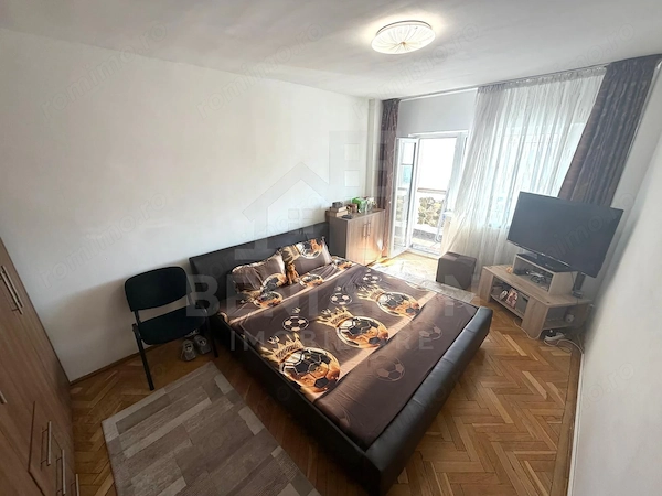 Apartament 2 camere decomandat 1 Mai Parcul Romanescu etaj 3 56mp — fotografia 1