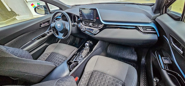 TOYOTA C-HR 2021 — imagine 8