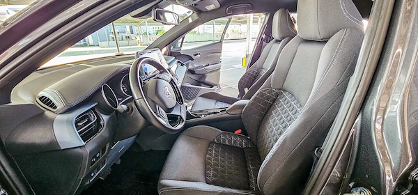 TOYOTA C-HR 2021 — imagine 4