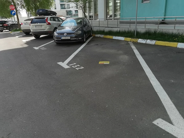 De inchiriat apartament 2 camere mobilat , liber, incalzire cu gaze, parcare gratis, zona Summerland — fotografia 1