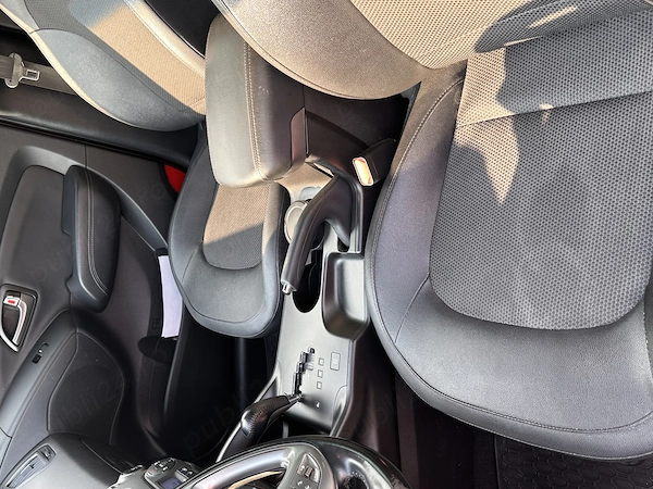 HYUNDAI ix35 2015 — imagine 7